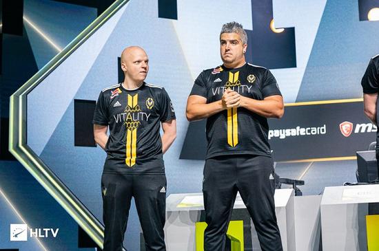 揭秘游戏厅捕鱼机背后的赌博真相